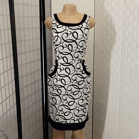 LONDON ROUND NECK SLEEVELESS HIDDEN ZIPPER WOMAN DRESS - Picture 3 of 16